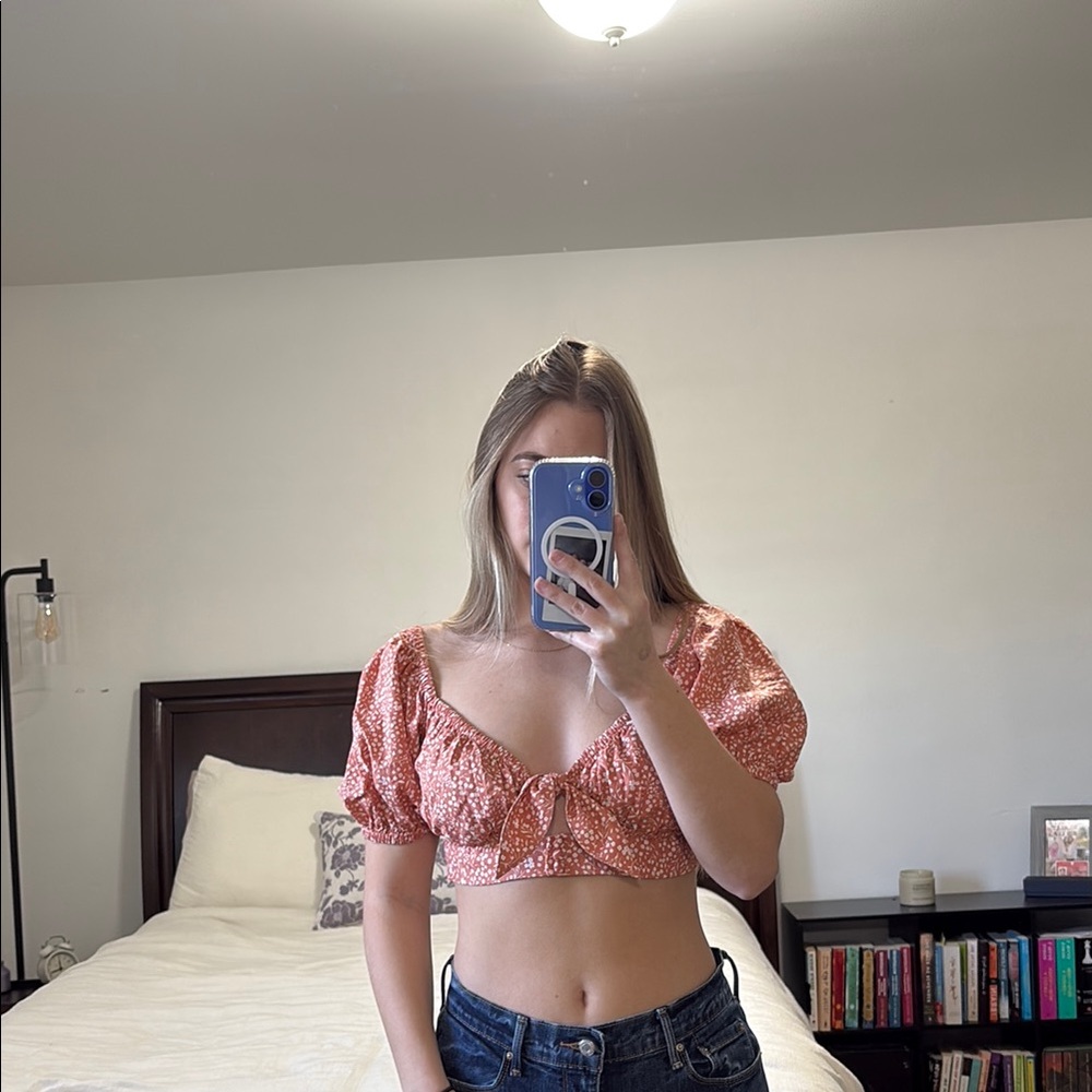 Floral Puff Sleeve Crop Top